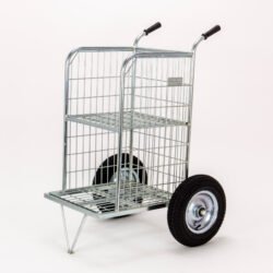 CARRO ESTACIONAMENTO 0,71 COMP. X 0,551 LARG. X 1,161 ALT.